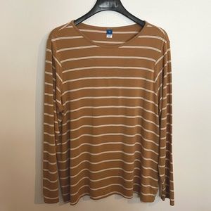 Old Navy luxe long sleeve striped tee. Size large.